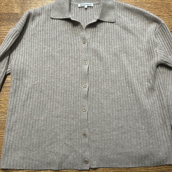 Reformation Fantino Cashmere Collared Cardigan - Picture 7 of 8